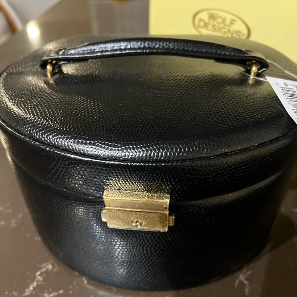 Wolf travel jewelry box - Picture 3 of 7